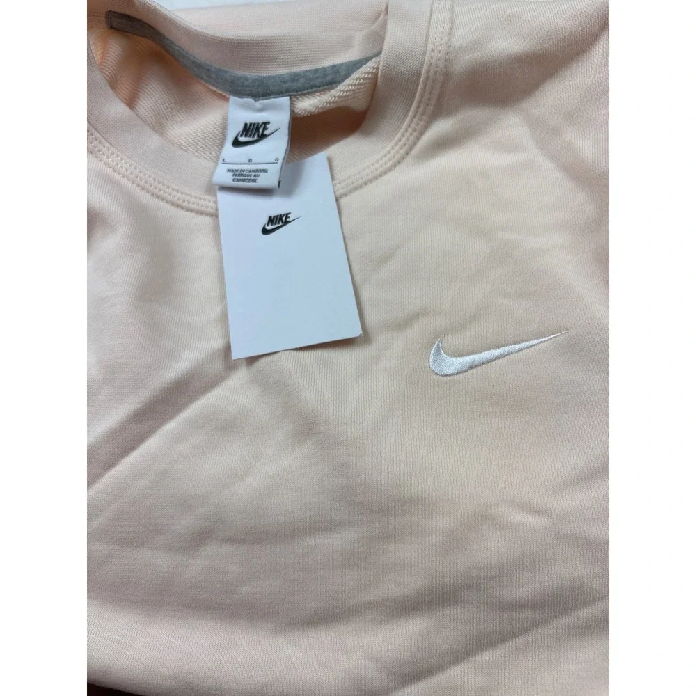 Nike Sportswear Essential Crewneck Sweatshirt Peach Pink Embroidered Swoosh L